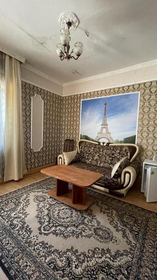 Rosa Roze Luxe House Hotel Karagandy Exterior foto